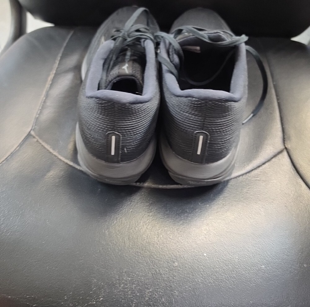 Mizuno Wave Rider 28 Black Athletic Running Shoes - Picture 3 of 6